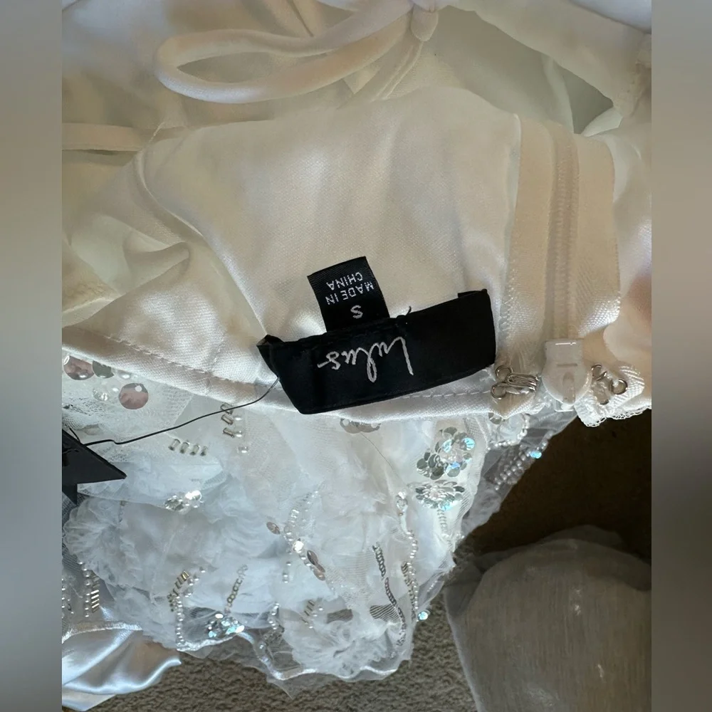 Lulu’s sparkly white mini dress, size small! - Picture 3 of 3